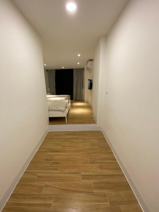 Апартаменти 好室連連house Lien Lien Тайнань Екстер'єр фото